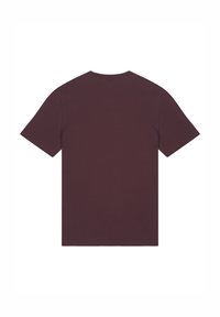 Bordeaux t-shirt met korte mouwen en een ronde hals. Soepele katoenen stof, rechte snit en geen zichtbare logo's of patronen op de achterkant.