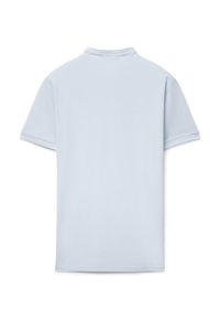 T-shirt azzurro chiaro a maniche corte con scollo rotondo, in morbido cotone e con dettagli di cuciture minime sulle maniche e sull'orlo.