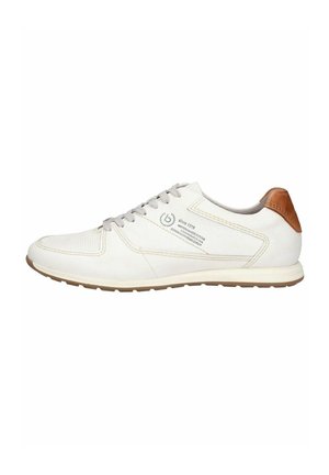 Zapatillas blancas con un upper de cuero liso, cordones grises y un acento en cuero marrón en el talón. Cuenta con una puntera texturizada y un logo en el costado.