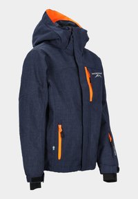 Marineblaues Outdoor-Jackett mit einer orange gefütterten Kapuze, mit Reißverschlusstaschen und schwarzen Akzenten. Aus strukturiertem Stoff gefertigt, um Sichtbarkeit und Wärme zu gewährleisten.