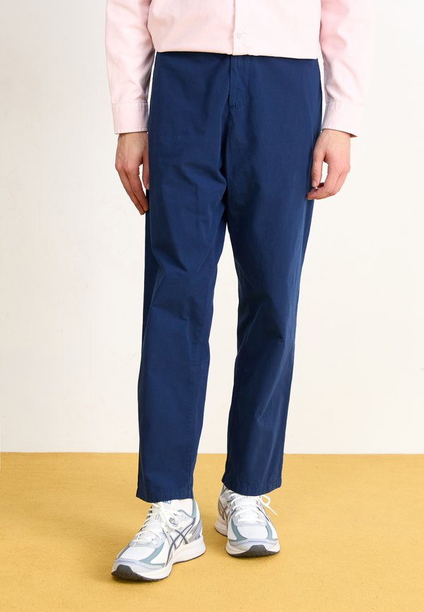 CALDER PANT - Trousers - ink