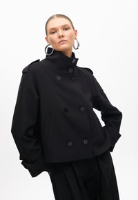Trenčkot - black