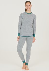 Grå långärmad topp och leggings-set, med azurblå detaljer och ribbade manschetter, tillverkat av ett mjukt, strukturerat tyg med en melerad finish.