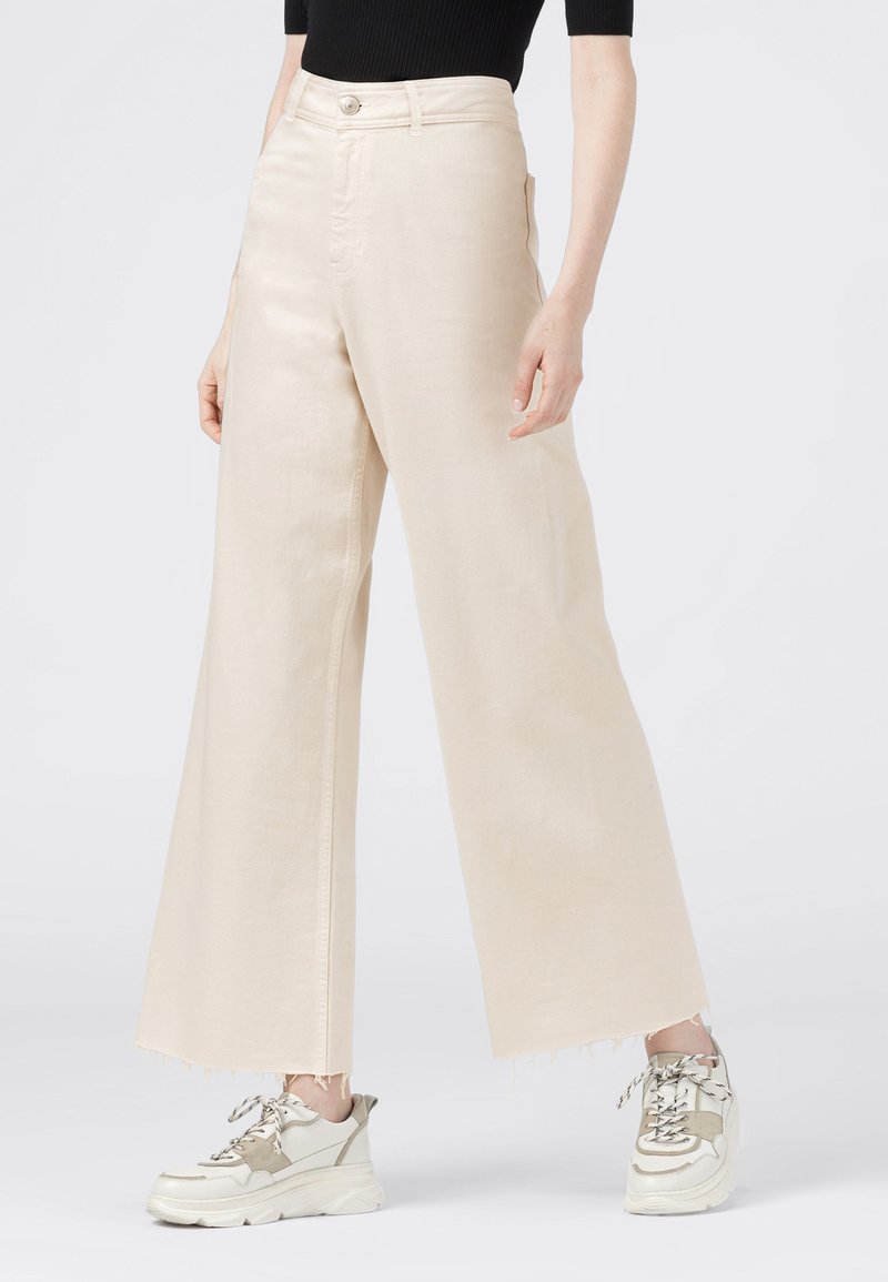 HALLHUBER WIDE LEG CANDIANI Flared Jeans creme/beige Zalando.de