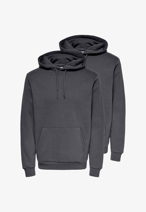 Zwei dunkelgraue Kapuzenpullover mit Kängurutaschen vorne und Kordelzügen, auf weißem Hintergrund dargestellt.