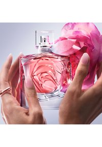 LANCÔME LA VIE EST BELLE ROSE EXTRAORDINAIRE - Eau de Parfum