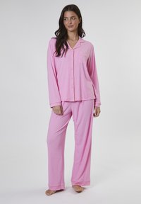 Unausgewählt, hot pink