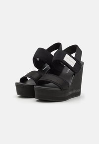 Calvin Klein Jeans Sandały na obcasie
