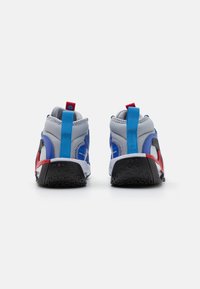Nike Performance AIR ZOOM CROSSOVER 2 UNISEX - Obuća za košarku - wolf grey/gym red/black/university blue
