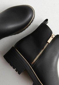 New Look Wide Fit Kotníkové boty na platformě - black