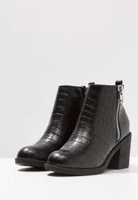 Even&Odd Boots à talons - black