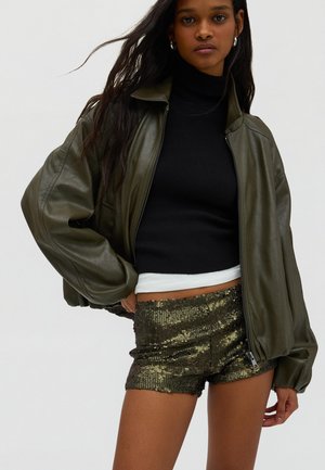 Bershka Shorts - khaki