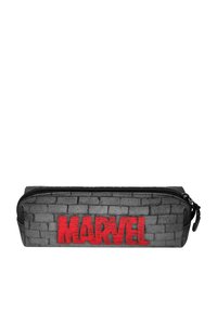 Trousse noire avec design en mur de briques, arborant un logo "MARVEL" rouge vif, fermeture éclair et tissu texturé. Idéale pour le rangement des fournitures de bureau.