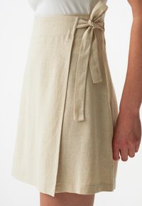 Jimmy Key WITH HIGH WAIST TIES - Minirok - stoned