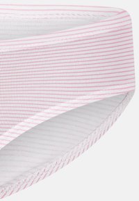 Vitt baddräktstyg bikini med rosa horisontella ränder. Har en mjuk, elastisk midjeband och släta kanter. Lätt och stretchigt material.