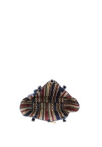 Usztywniona torebka z tkaniny o niebieskim kolorze, z wielokolorowym wzorem w łańcuch. Wnętrze wyłożone jest złotymi i bordowymi paskami.