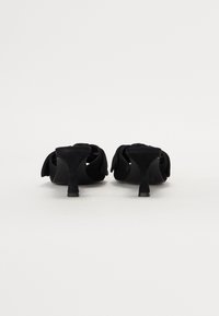 Fabienne Chapot ASHA - Ciabattine con tacco - black