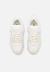 Call it Spring NAMURA B.E.D FOAM - Skate shoes - white