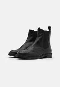 Vagabond Botines - black