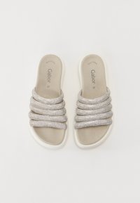 Thumbnail Image 4