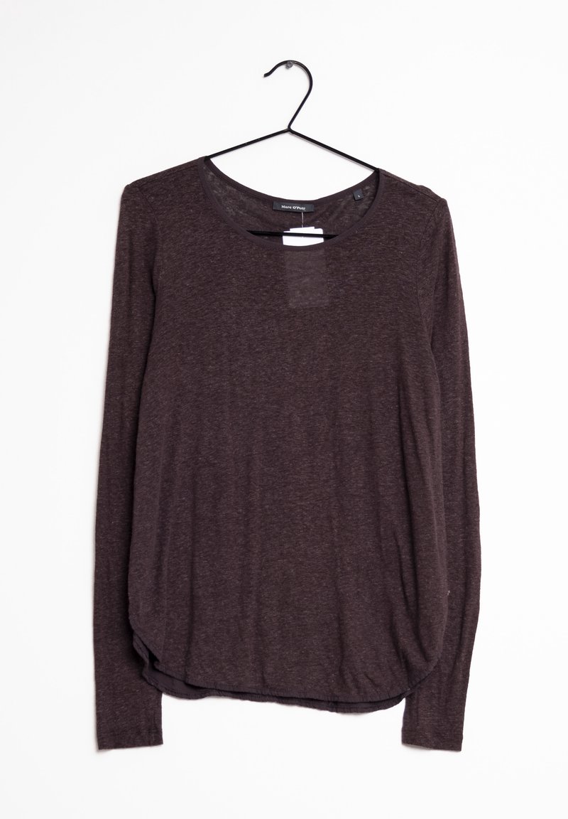 Haut à manches longues et col rond en tissu marron foncé, doté d'une coupe décontractée et d'un ourlet légèrement incurvé. Étiquette visible au niveau du col.