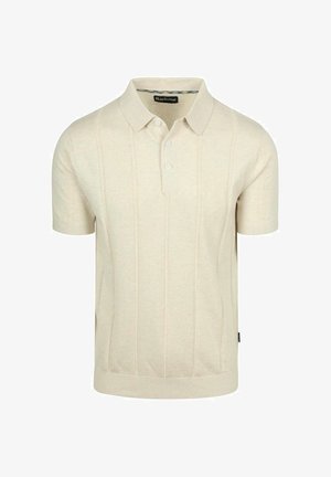 Beige poloshirt met korte mouwen, kraag, twee knopen, verticale ribbelstructuur en Barbour merklabel aan de binnenkant van de kraag.