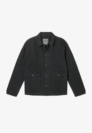 Dunkelgraue Jacke aus strukturiertem Stoff mit Knopfleiste, einem Kragen und zwei großen Fronttaschen mit Knopfverschluss.