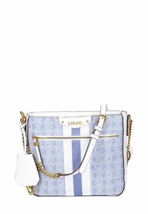 Borsa a tracolla azzurro chiaro e bianca con motivo a fantasia, cerniera dorata, tracolla bianca regolabile, dettaglio catena dorata e targhetta con logo "Liu Jo".