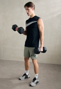 Nike Performance TEE - Μπλούζα - black