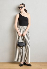 Lollys Laundry PANTS - Kelnės - white/black