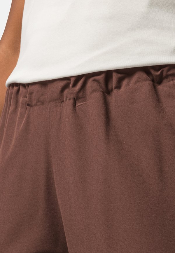 BIKE COMMUTE - Cycling trousers - dark rust2