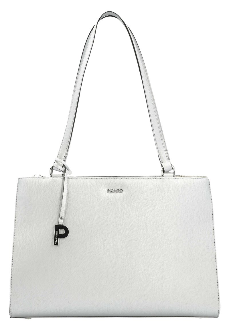 Weißes Lederhandtasche mit strukturiertem Design, ausgestattet mit einem dünnen Schultergurt, glatter Textur und einem metallischen Logo mit einem Charme-Detail.