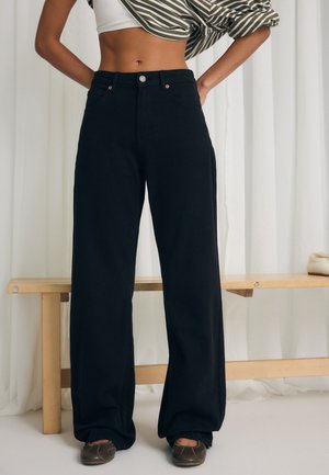Stradivarius, D92 STRAIGHT WIDE JEANS - Jean droit - black