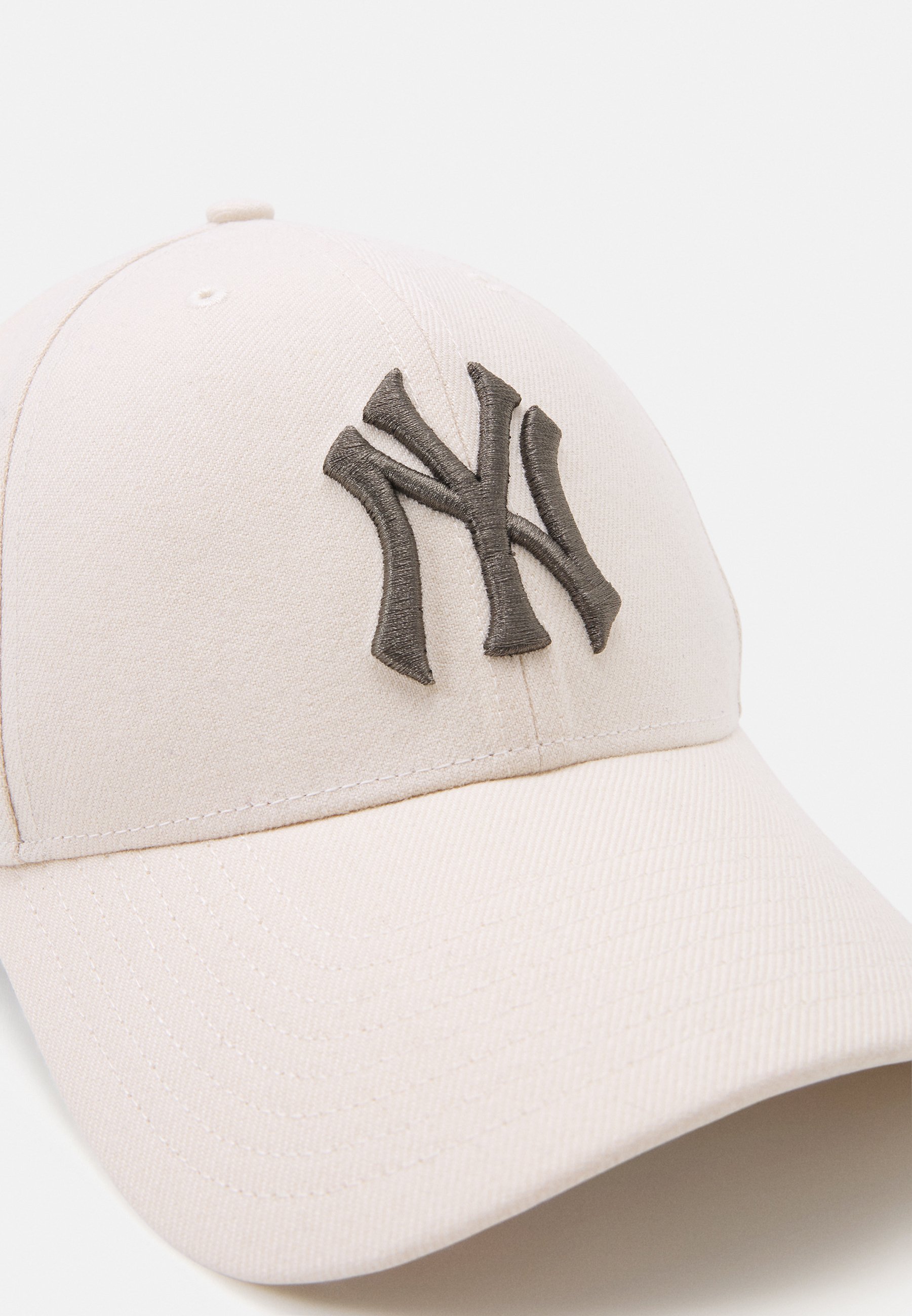snapback yankees hat