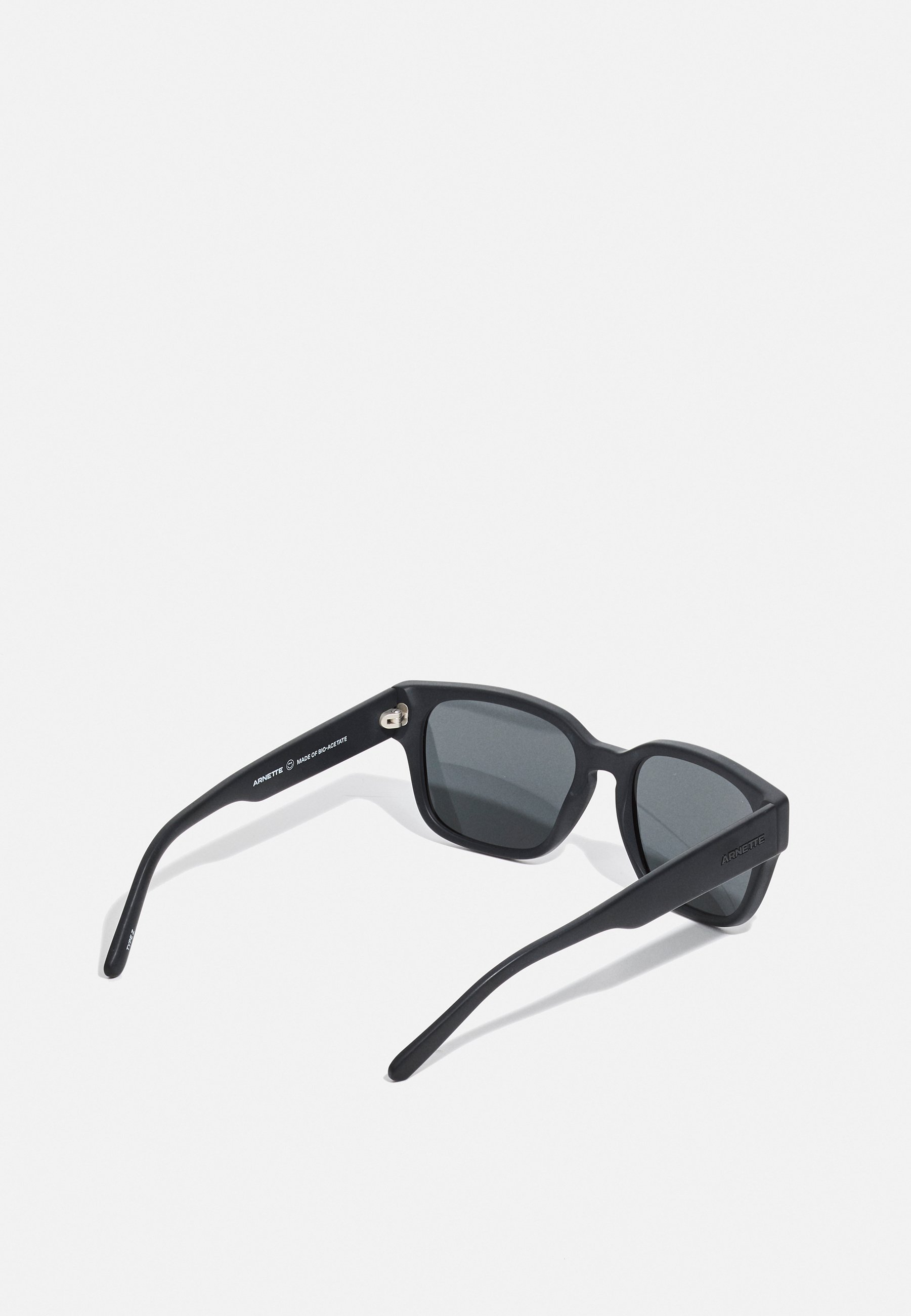 Arnette ZAYN X ARNETTE TYPE Z UNISEX - Occhiali da sole - matte black/nero  - Zalando.it