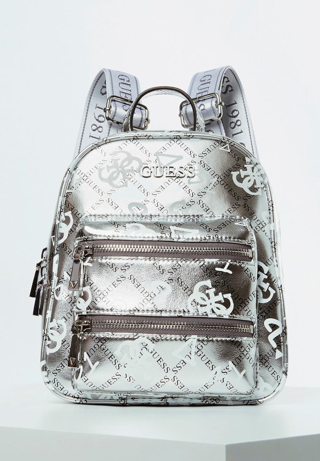 Cityrucksack Damen Rucksack Von Guess Günstige Guess Damen