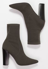 Call it Spring Stivaletti con tacco - khaki