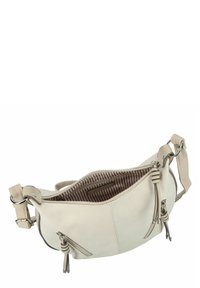 Borsa in pelle beige chiaro con interno in tessuto a strisce, forma curvata, due inserti con zip e una larga tracolla regolabile.