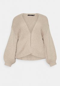 Lichtbeige gebreid vest met een V-hals, doorgezakte schouders, losse mouwen en een overslagontwerp. Heeft een gestructureerde, zachte afwerking.