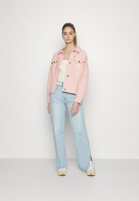 Karl Kani JACKET - Casaco de verão - rose