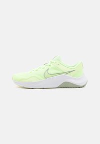 LEGEND ESSENTIAL 3 - Tenisice za trening - barely volt/olive aura/jade horizon