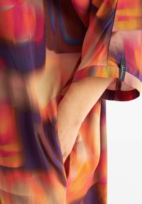 Jascha Stockholm PRINTED OVERSIZED AIR - Šaty do práce - solar sunrise