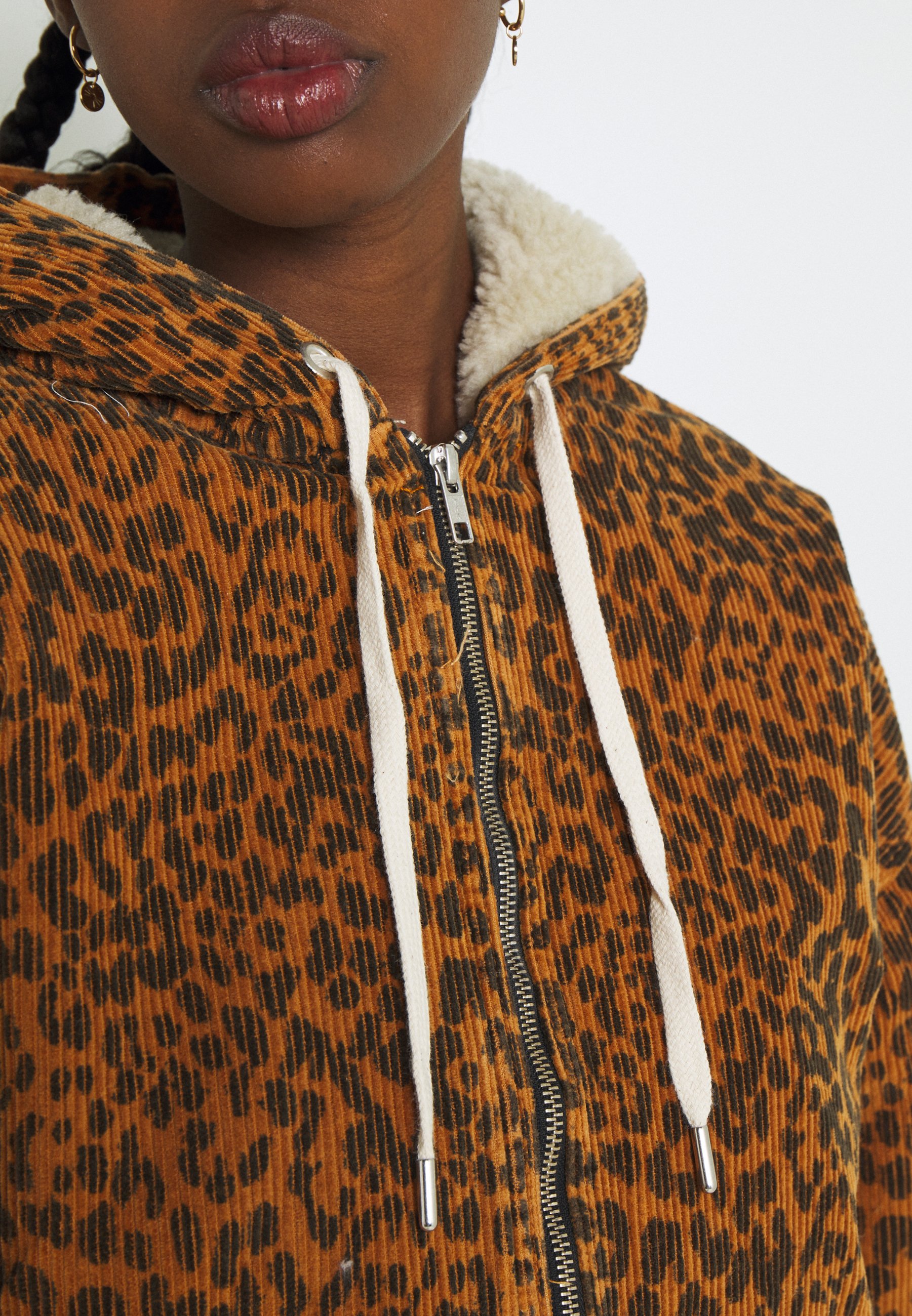BDG Urban Outfitters LEOPARD SKATE 