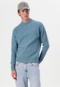 Barbour GRANGETOWN NECK SWEATER - Camisola - blue stone