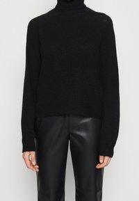 Pieces Stickad tröja - black