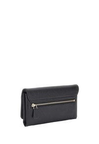 Pochette en cuir noir texturé avec un design plié et un accent de fermeture éclair doré. Présente une forme rectangulaire mince et une finition lisse.