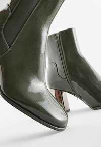 Next FOREVER COMFORT - Klasszikus bokacsizmák - grey