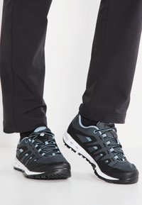 Columbia - VAPOR VENT WATER SHOES - Hiking shoes - black/dark mirage Thumbnail Image 1