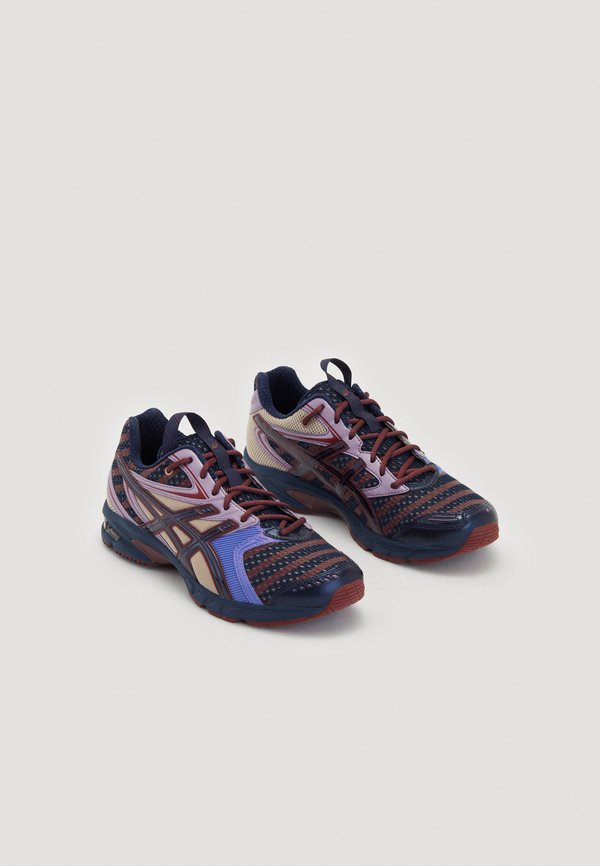 UB9 S GEL DS TRAINER 14 UNISEX - Trainers3