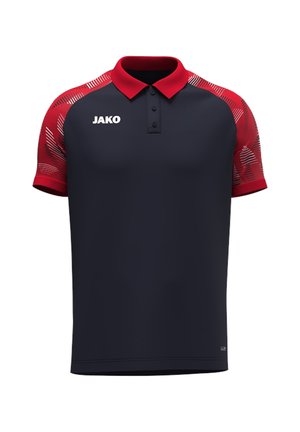 Polo met korte mouwen met een rode kraag en rode schouders met patroon, marineblauw lijf en het woord JAKO op de borst.